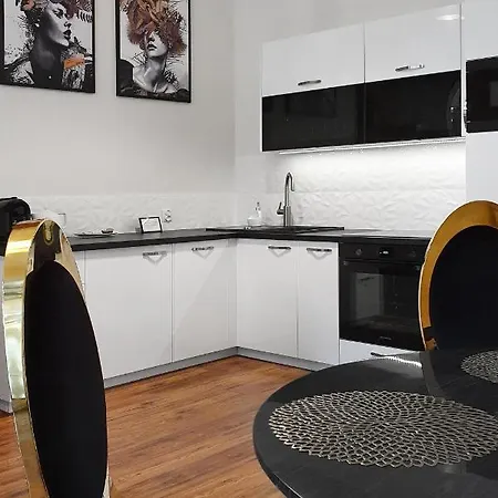 Apartment Prestige 12 *